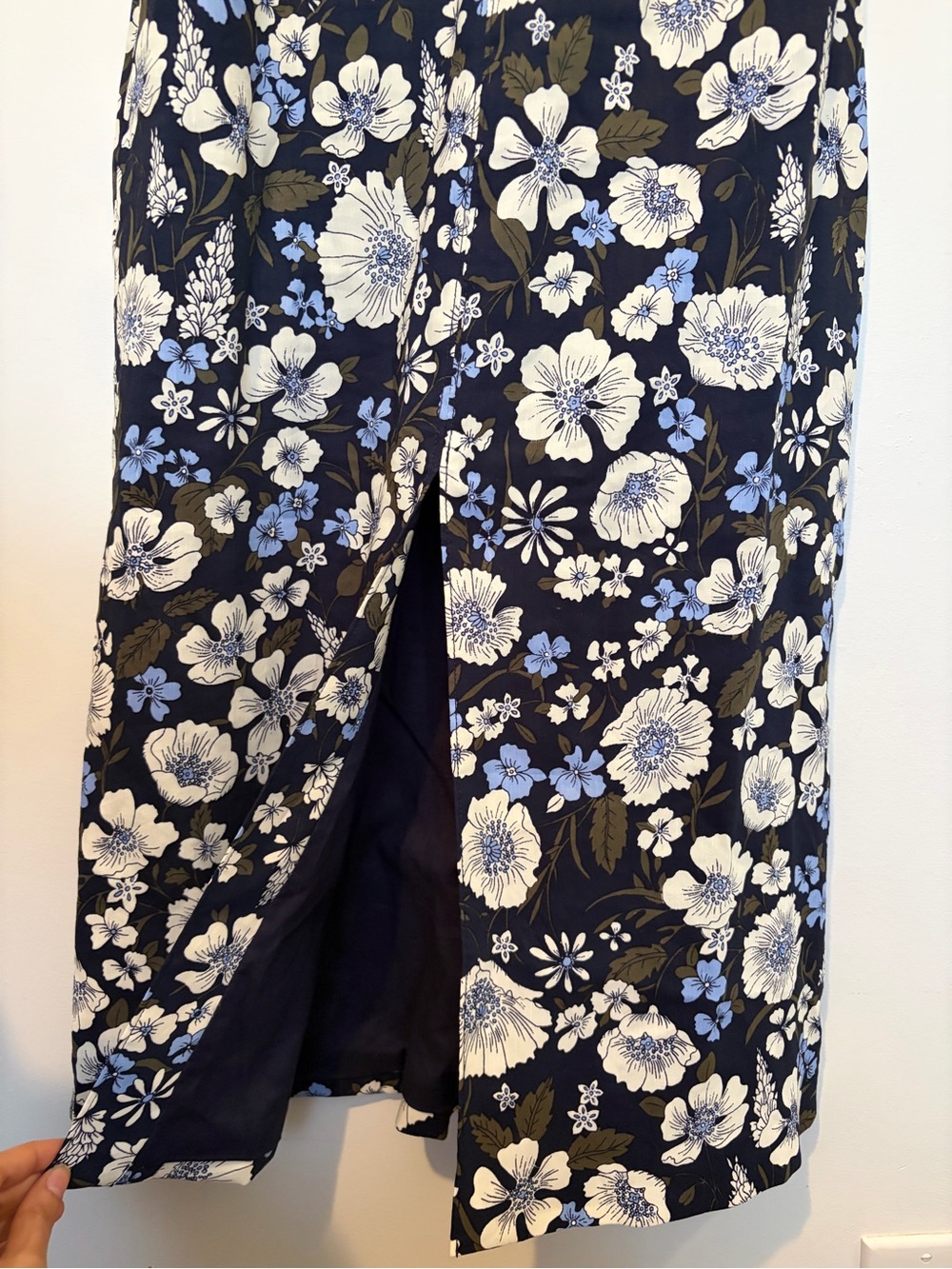 Veronica Beard Colleen floral linen-blend midi dress - 4 - Picture 6 of 16